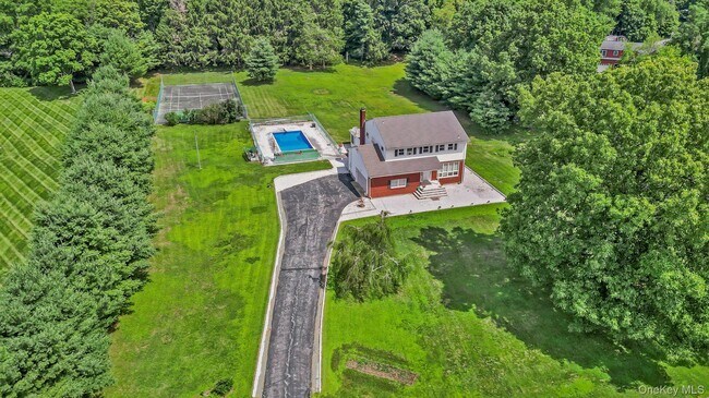Building Photo - 6 Kuchler Dr