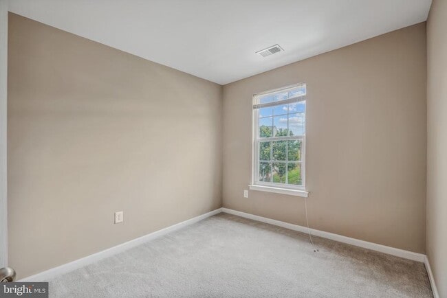Building Photo - 215 Monte Carlo Way