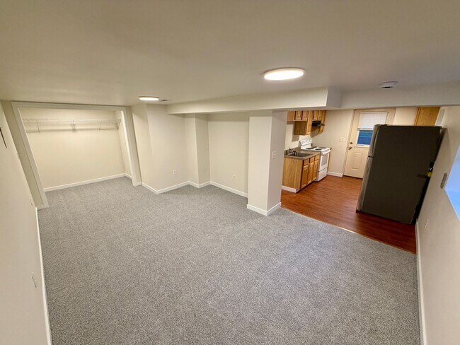 Building Photo - 323 NE 158th St
