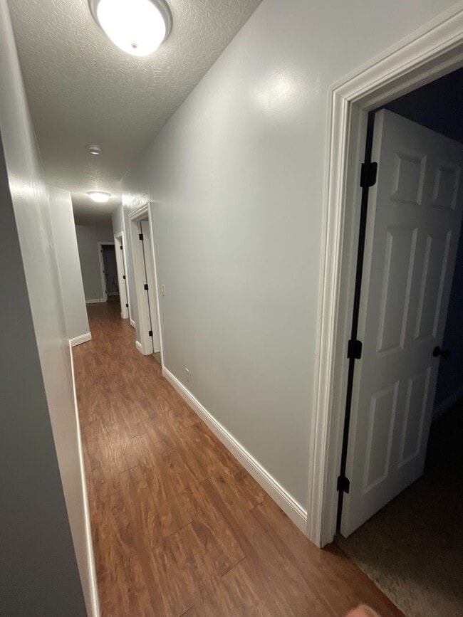 Building Photo - 3 large bedrooms with large closets & 2 fu...