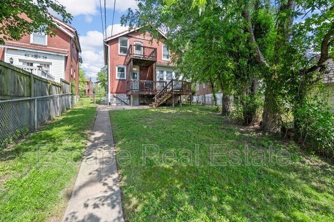 Building Photo - 5616 S Kingshighway Blvd