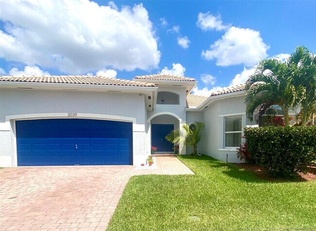 Primary Photo - 2039 SE 18th Ct
