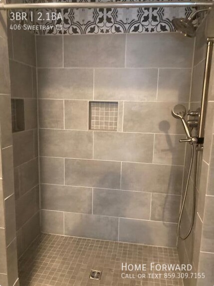 Building Photo - 406 Sweetbay Ct