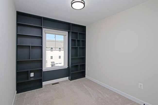 Building Photo - 1412 Palomino Trl