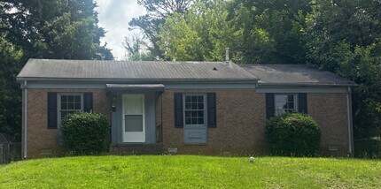 Building Photo - 3 bedroom 1.5 bathroom home!