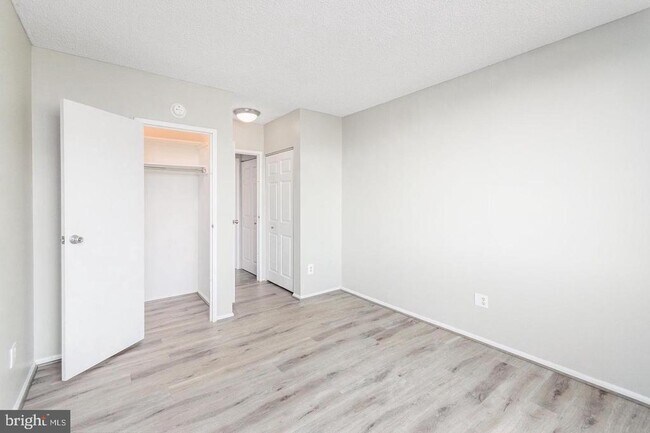 Building Photo - 5500 Holmes Run Pkwy