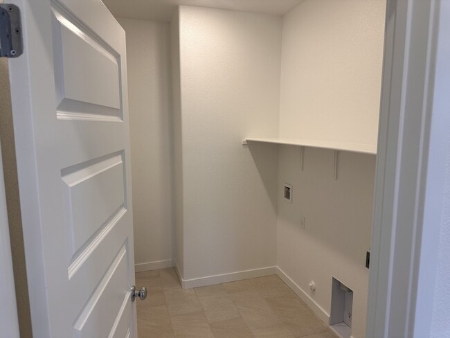 Building Photo - 10224 Sesti Wy