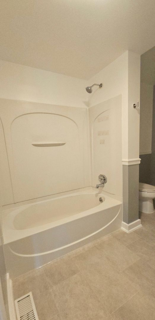 Building Photo - Sweet deal! 3bed/1bath Single Family home in West Seattle