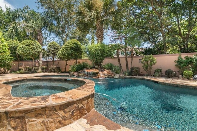 Building Photo - 15306 Coastal Oak Ct