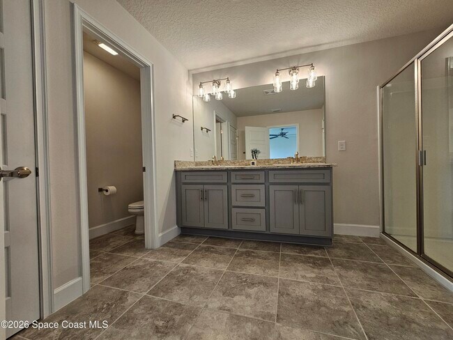 Building Photo - 1109 Canfield Cir