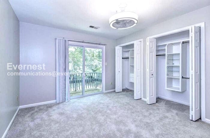 Building Photo - 17 Autumn E