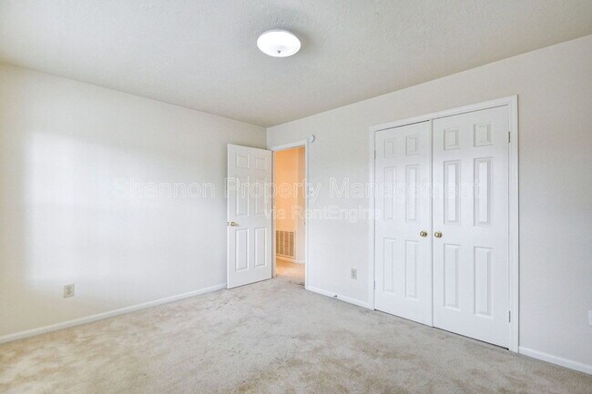 Building Photo - 14222 Heather Falls Way