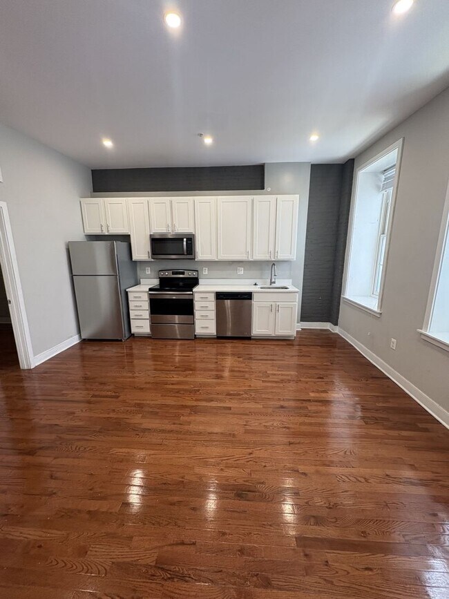 Interior Photo - 21 S. Calvert St.