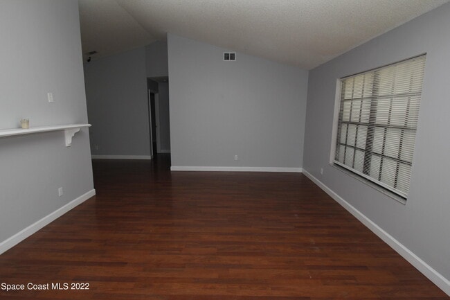 Building Photo - 1009 Fairplay Ave NW