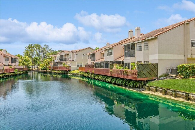 Building Photo - 10426 La Mirage Ct