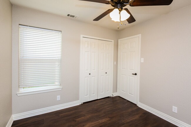 Building Photo - 8705 Elbe Trail
