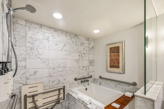 Building Photo - Spacious Waikiki Studio, One Block From Fort Derussy Beach