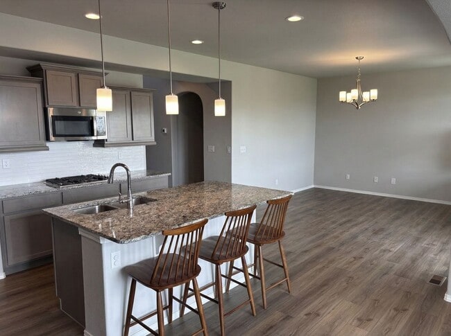 Building Photo - 9377 Mayflower Gulch Wy