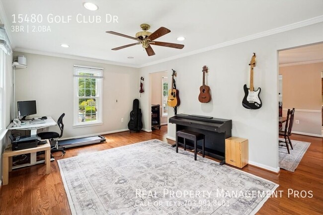 Building Photo - 15480 Golf Club Dr