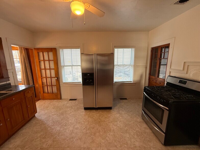 Building Photo - 9 Chilton St