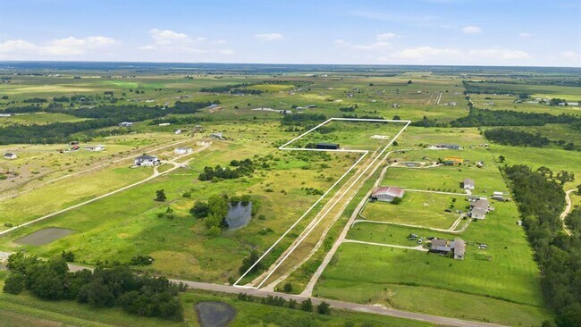Building Photo - 1701 Co Rd 466