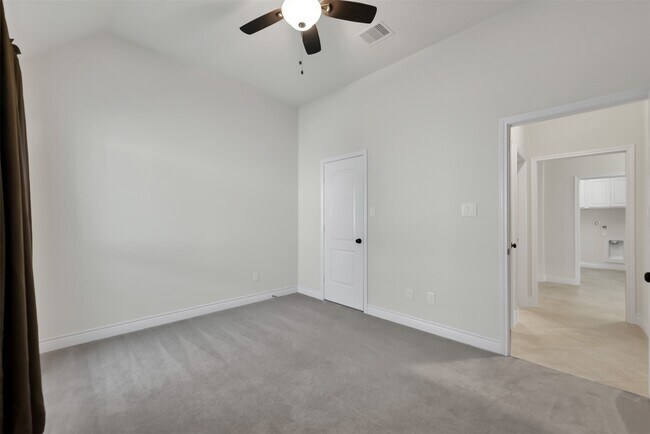 Building Photo - 150 N Greatwood Glen Pl