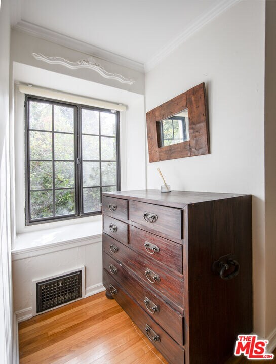 Building Photo - 4458 Dundee Dr