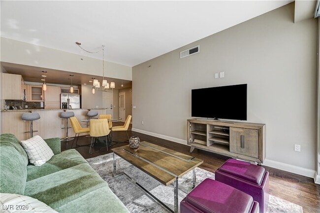 Building Photo - 150 Las Vegas Blvd N