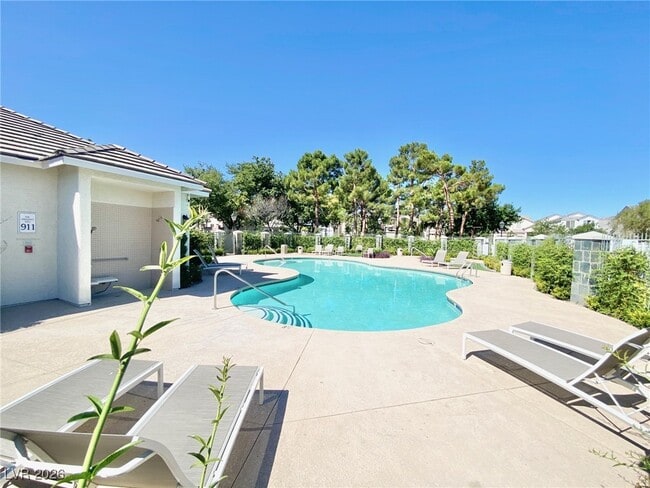 Building Photo - 7537 Alexander Hills St