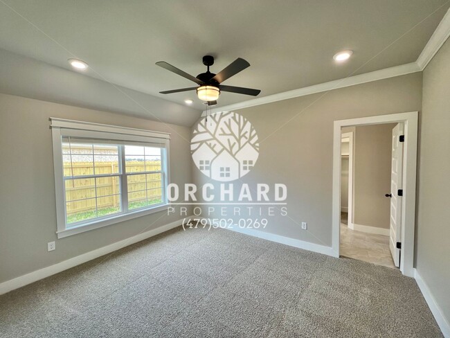 Building Photo - Tontitown- Single-Family Home- Desirable Huntley Plan