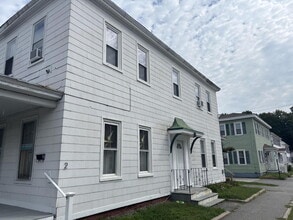 Building Photo - Completely Renovated 1-Bedroom + Bonus Room — Walk Everywhere in Brunswick!