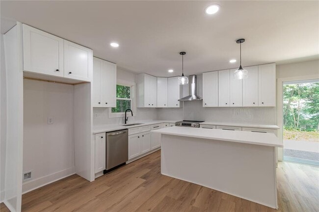 Building Photo - 2601 Garland Way