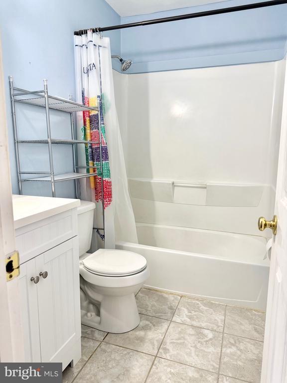 Building Photo - 13612 Lindendale Rd