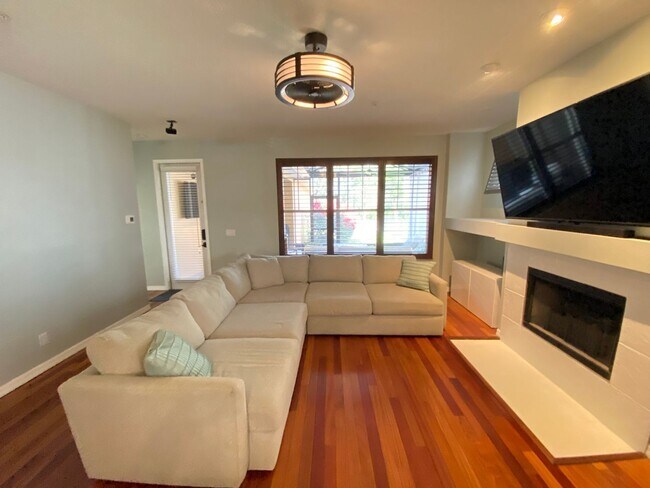 Building Photo - 8763 Coco Plum Pl