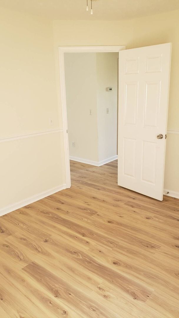 Building Photo - Cozy 3Bed/2Ba Home, Centrally Located w/Access to Shopping, Dining & Tyndall AFB!