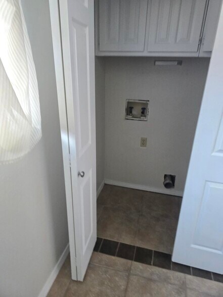 Building Photo - 1714 Mimosa Ln