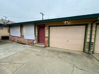 Building Photo - Charming 2 bedroom 1 bathroom in Carmichael!