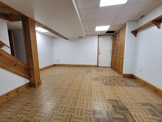 Building Photo - 137 Rosemont Dr