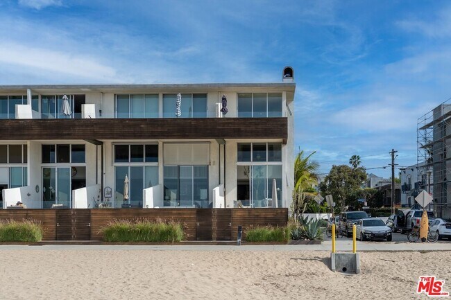 Building Photo - 7 Fleet St