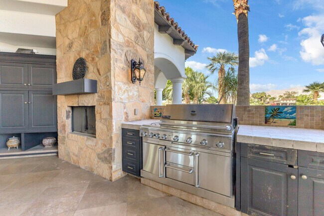 Building Photo - 83054 S Bay Dr