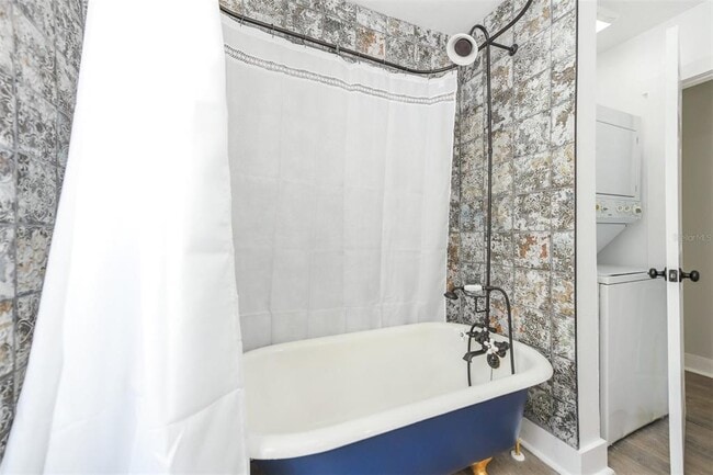 Building Photo - 1230 35th St