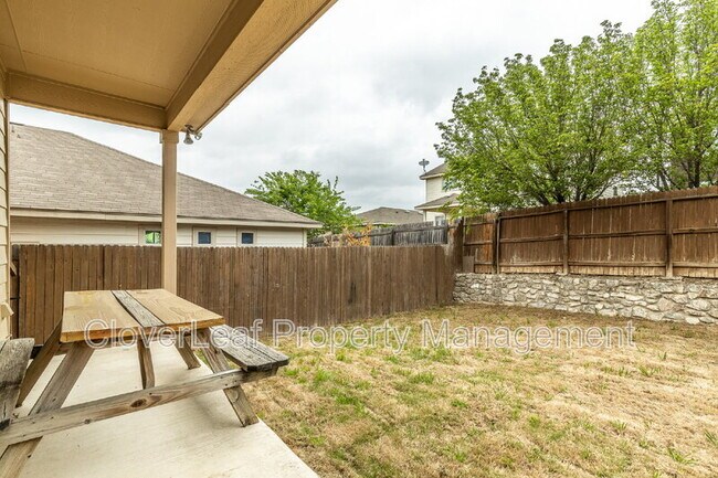 Building Photo - 5420 Nutmeg Tr