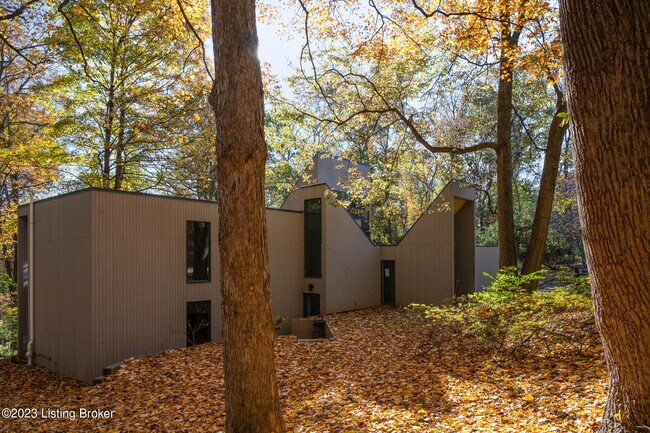 Building Photo - 6 Glen Arden Rd