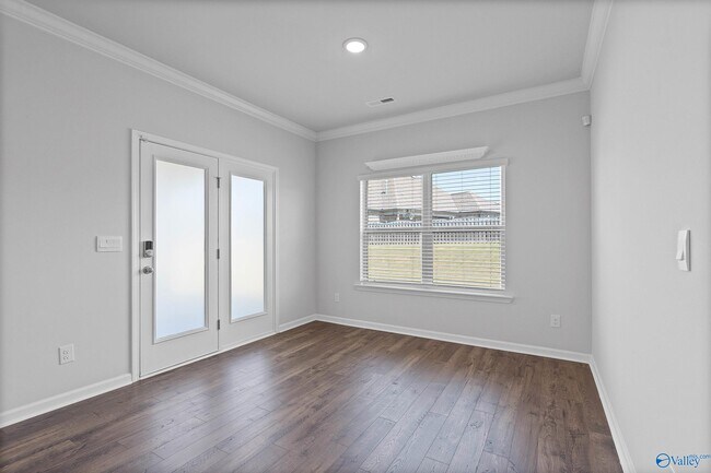 Building Photo - 14255 Leadenhall Ln