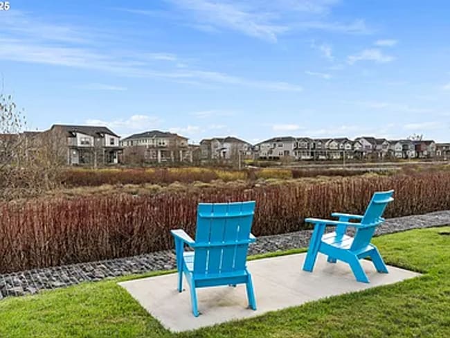 Building Photo - Luxury Living in Reed’s Crossing – Designe...
