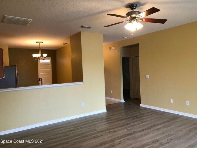 Building Photo - 3646 Mt Carmel Ln