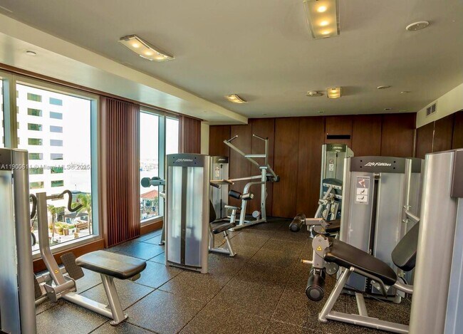 Building Photo - 335 S Biscayne Blvd