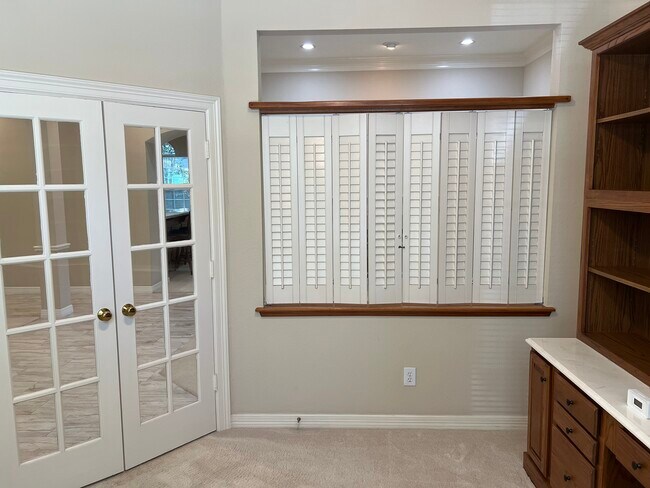 Building Photo - 110 S Mill Trace Dr
