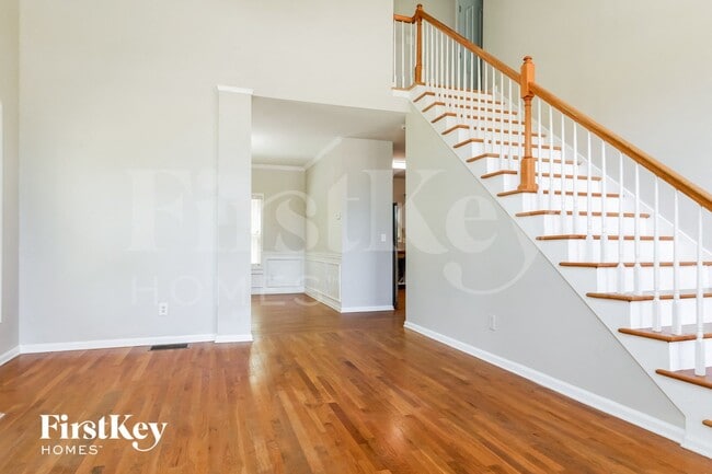 Building Photo - 259 Spinner Dr