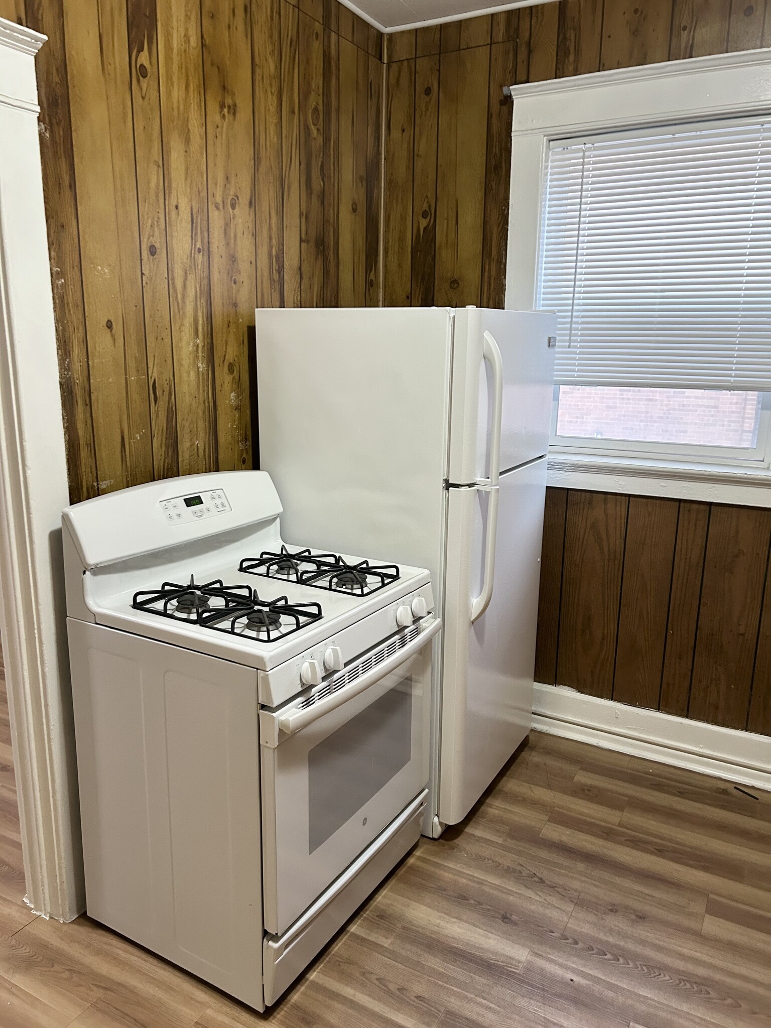 Kitchen - 251 E Broadway